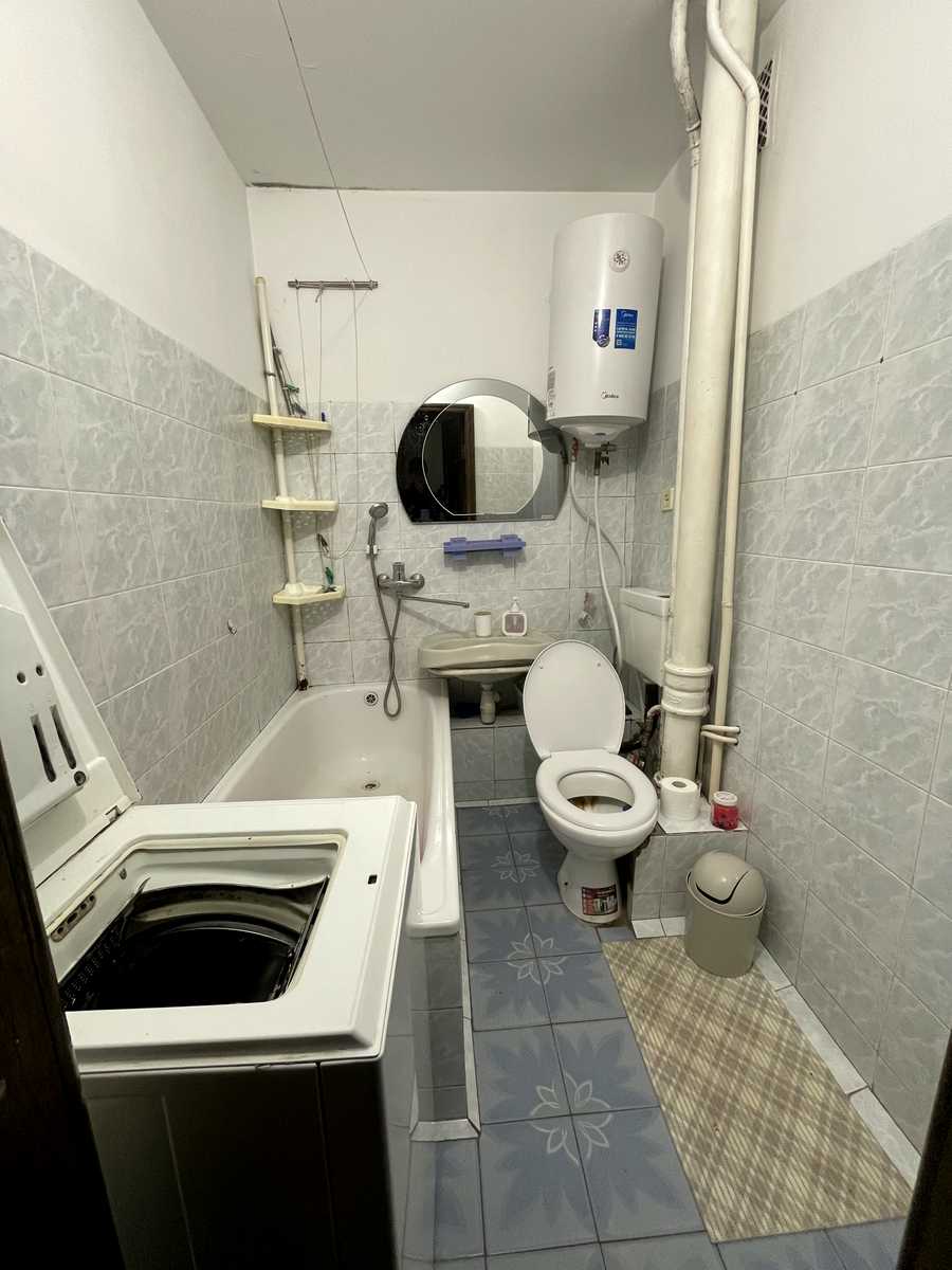 1841545214706035