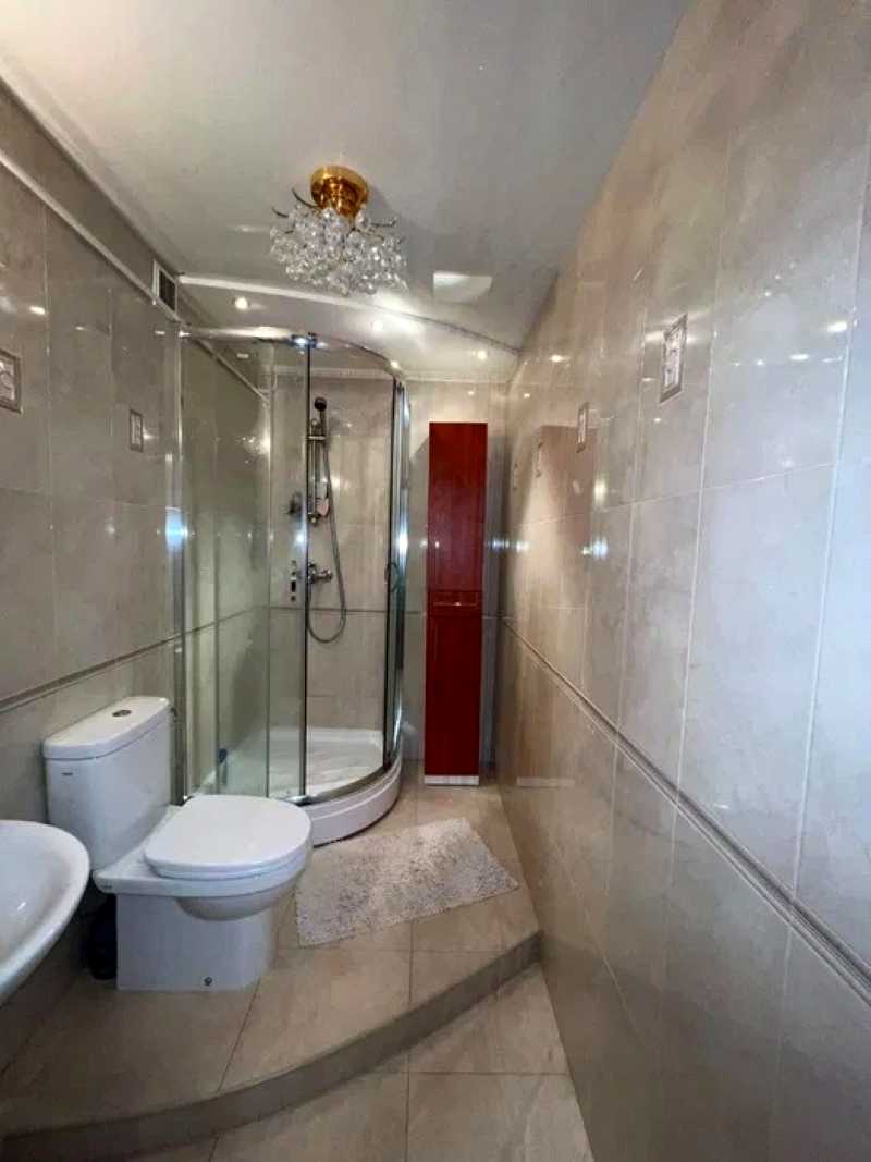 1789993777211717