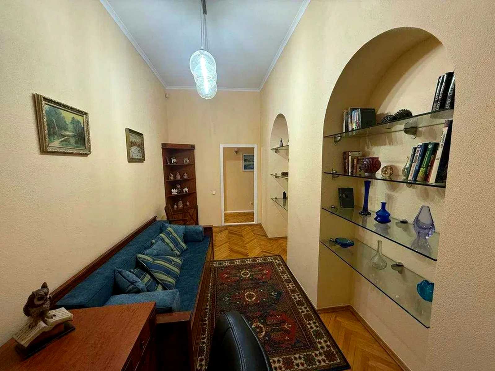 1823031351425828