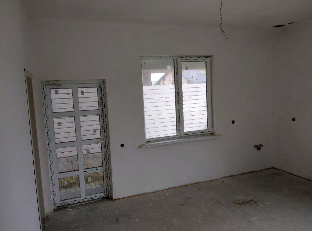 1825651311318152