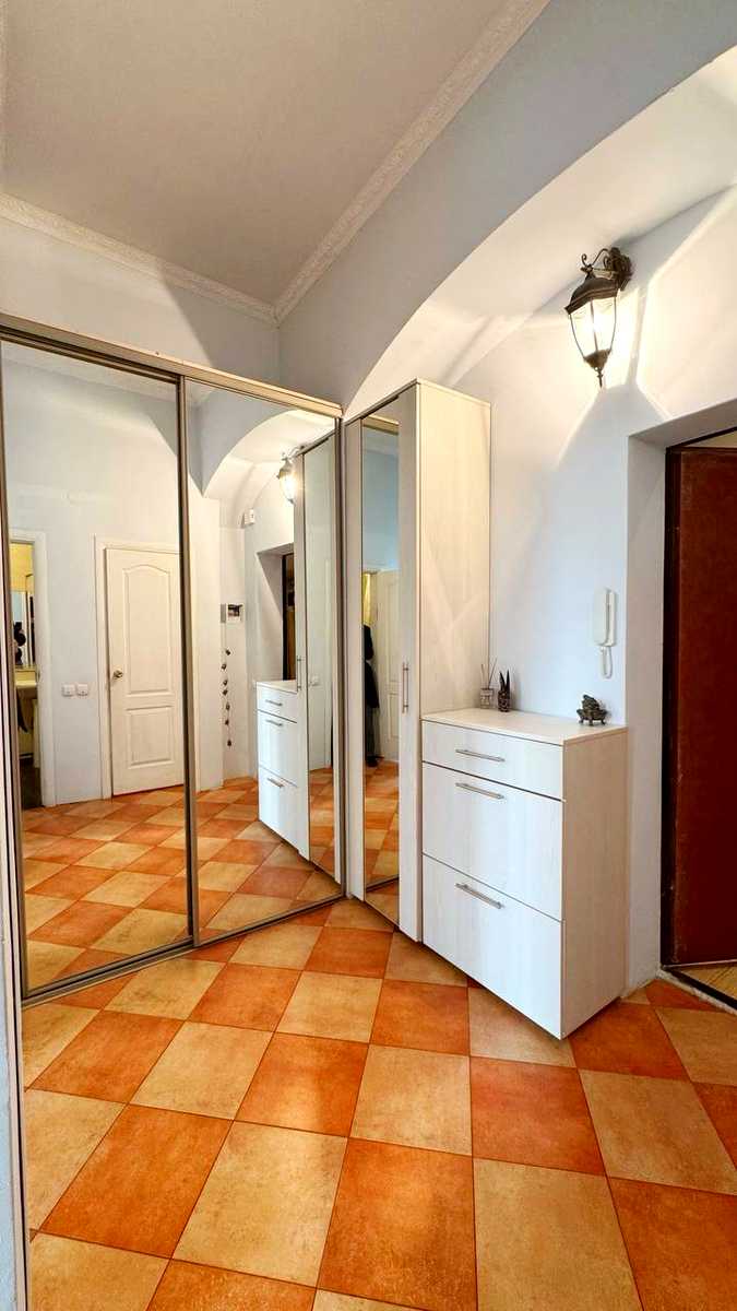 1815087771413035
