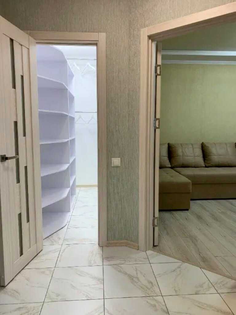 1817187487456802