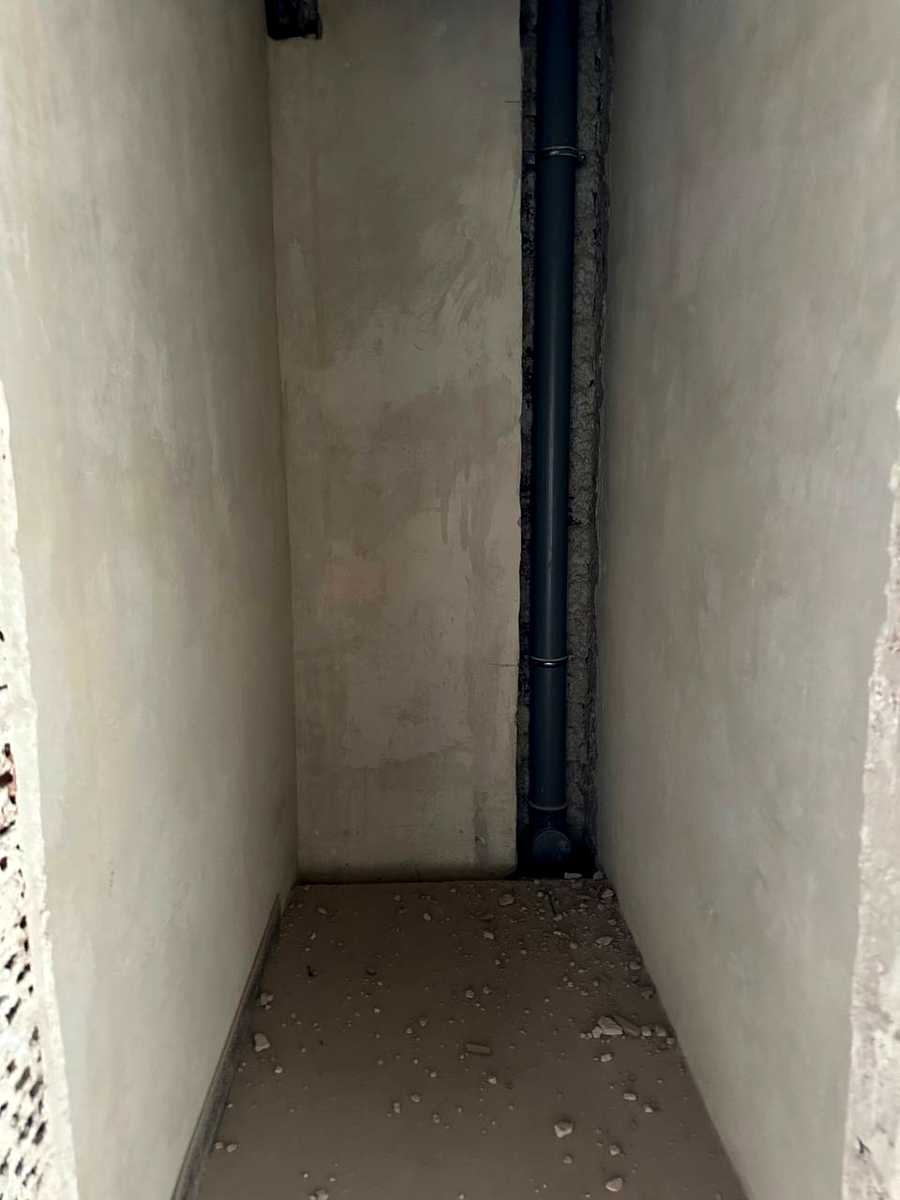 1843969170654872