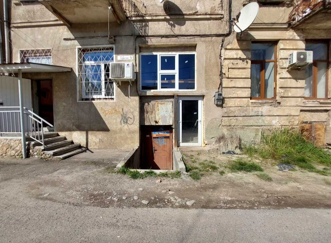 1847491637419907