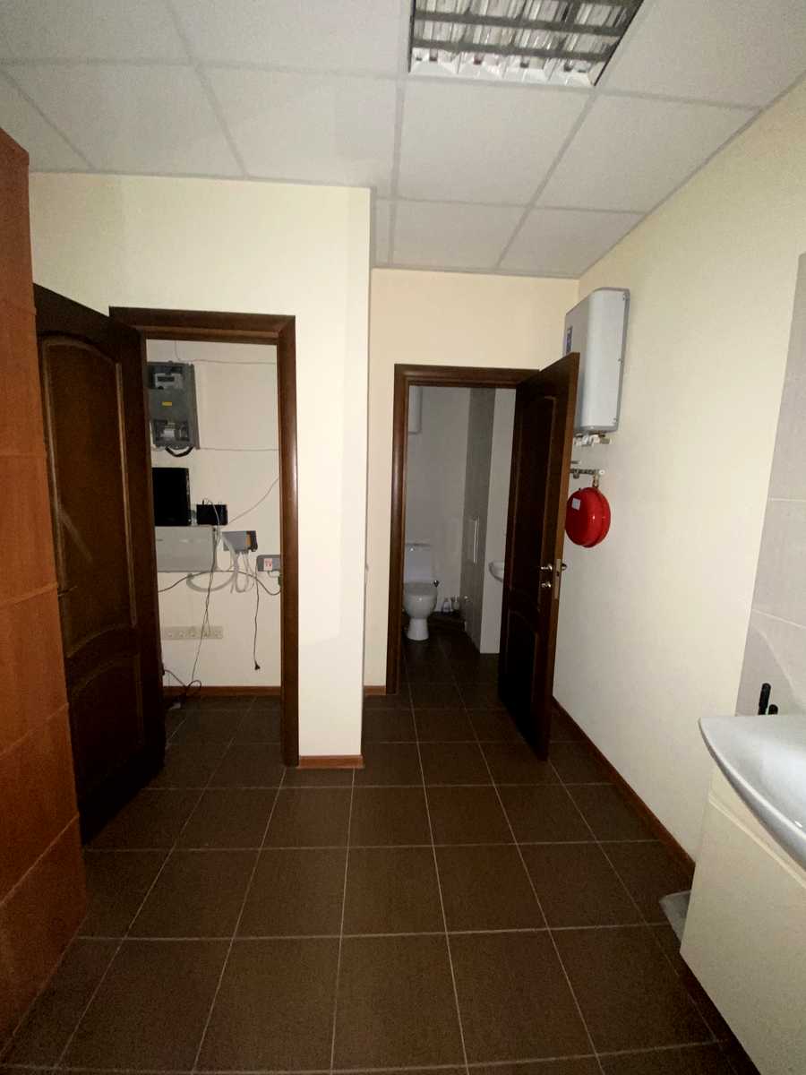 1840874701466344