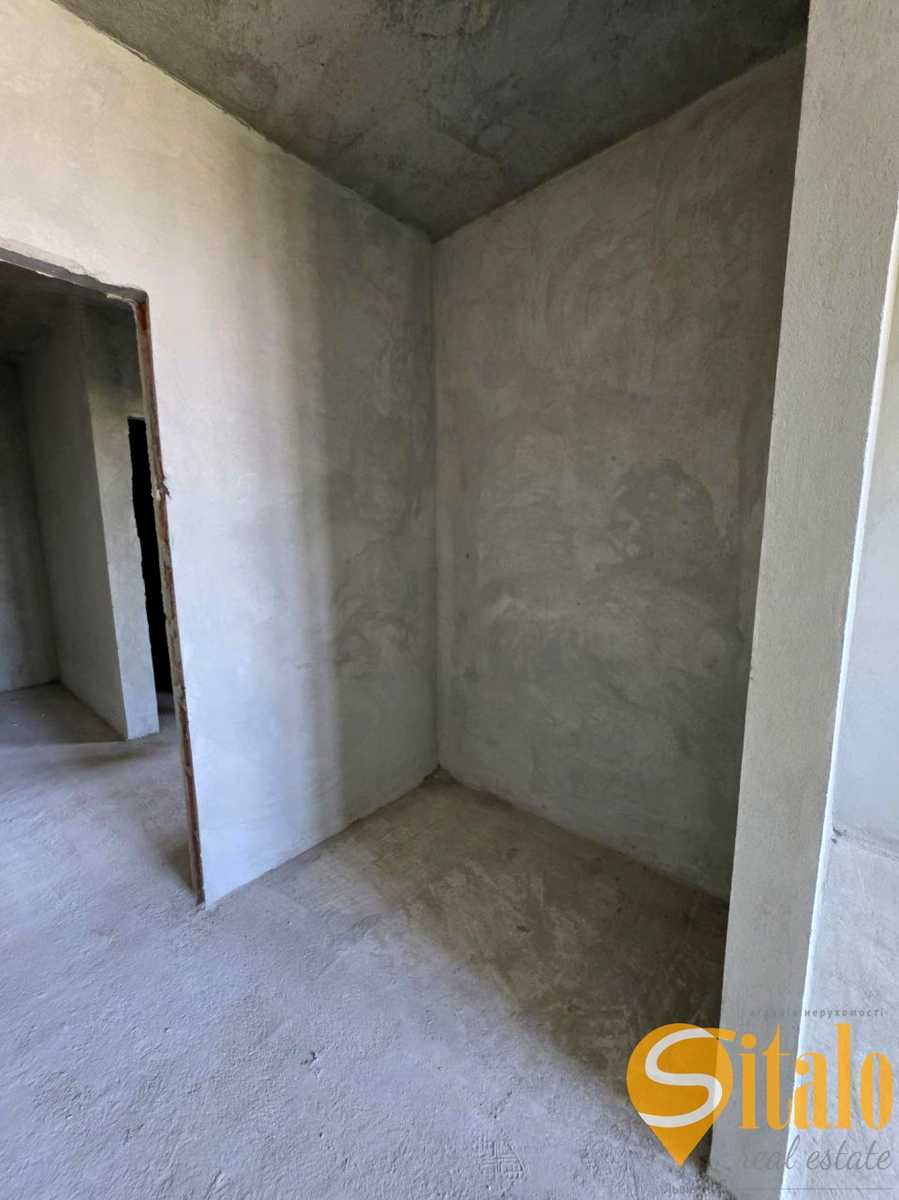 1842051952511732