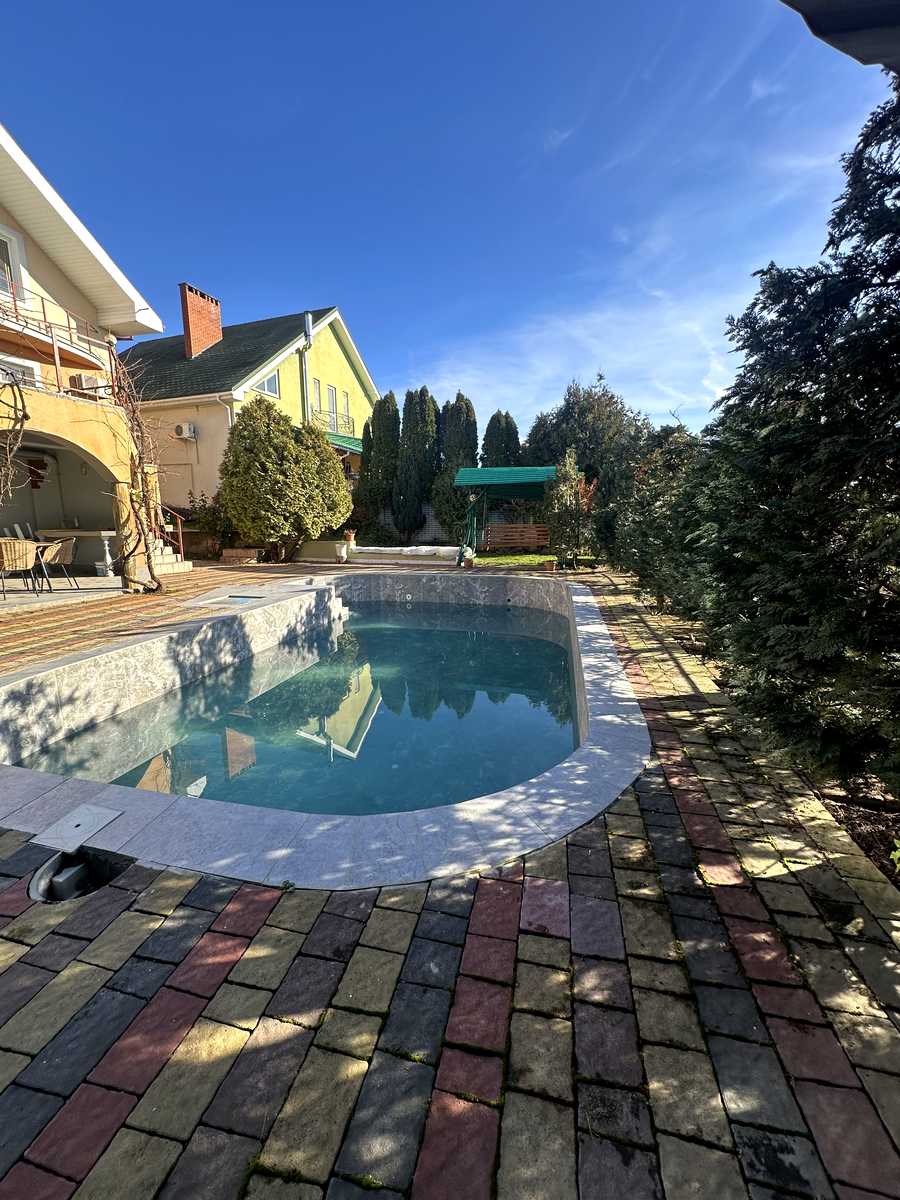 1849243855674262