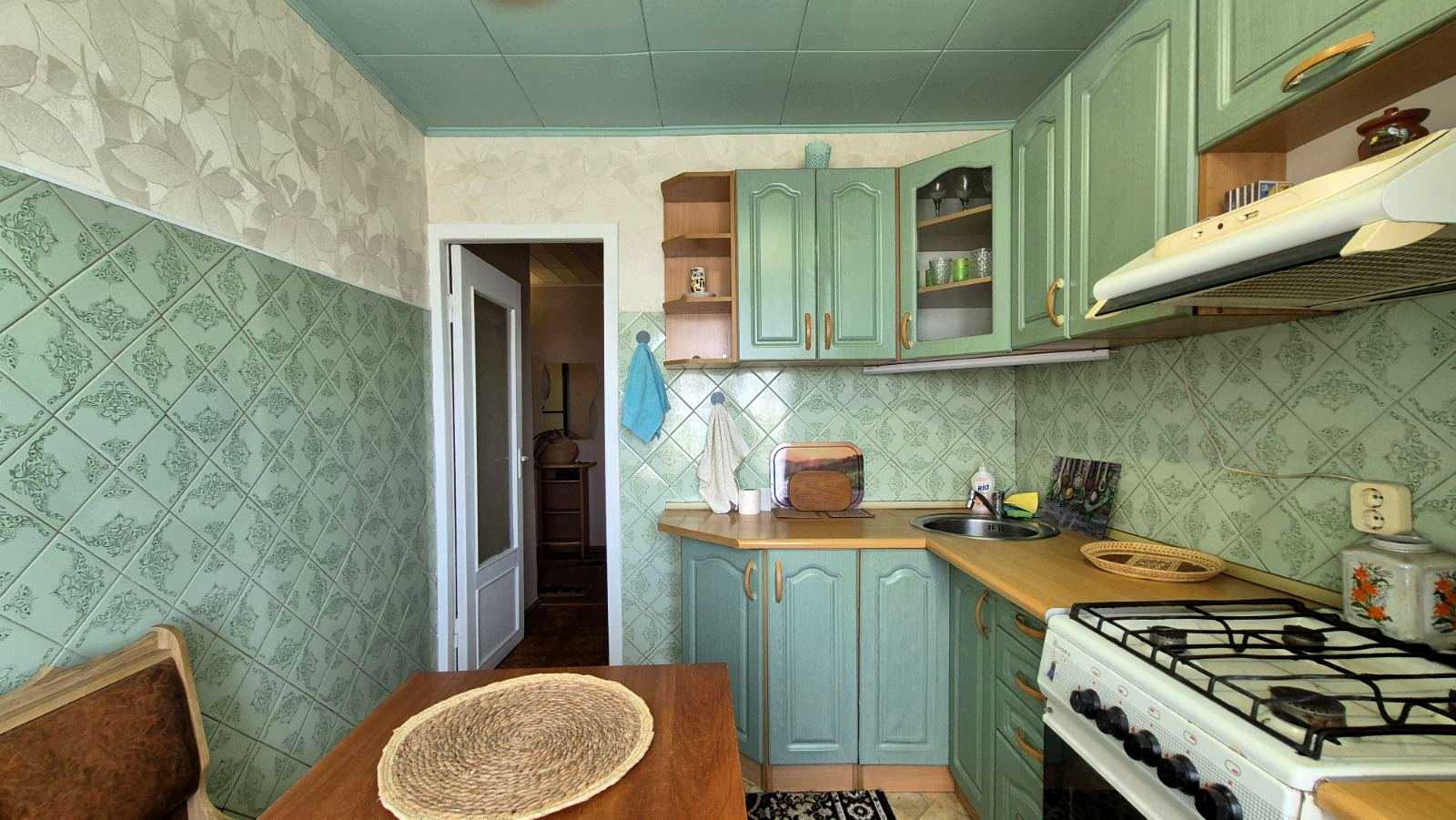 1840433325771570