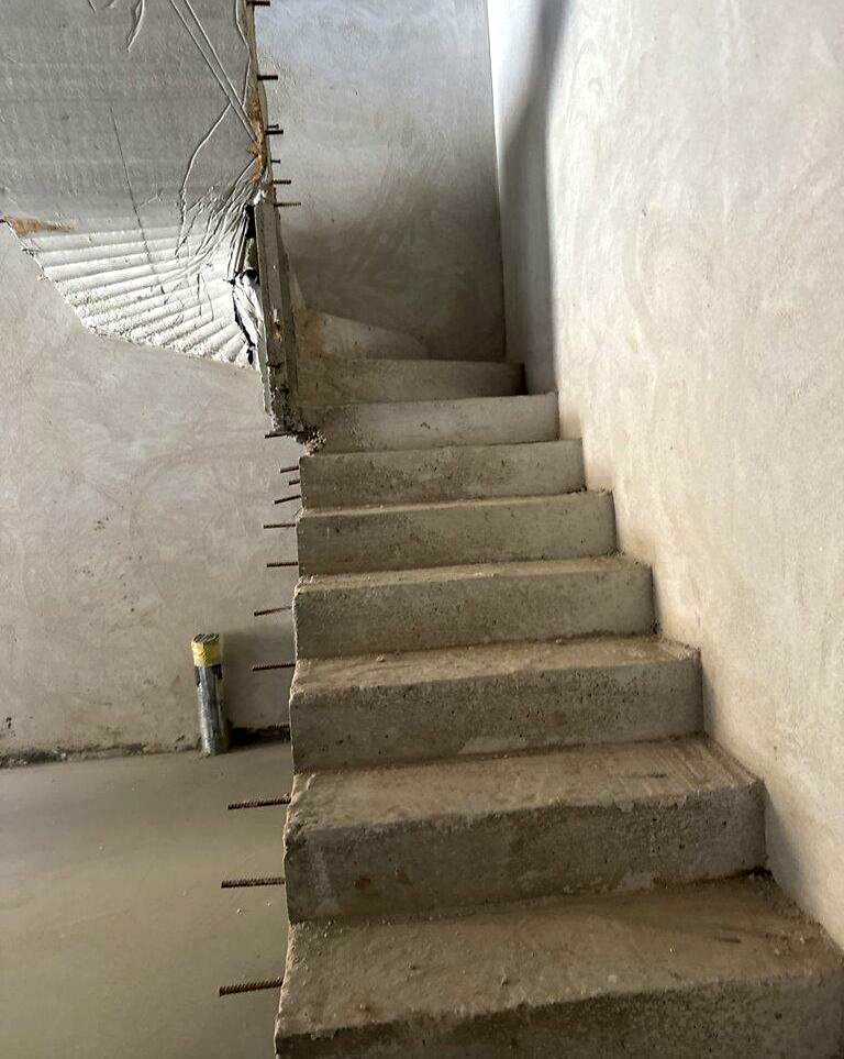 1835366335203735