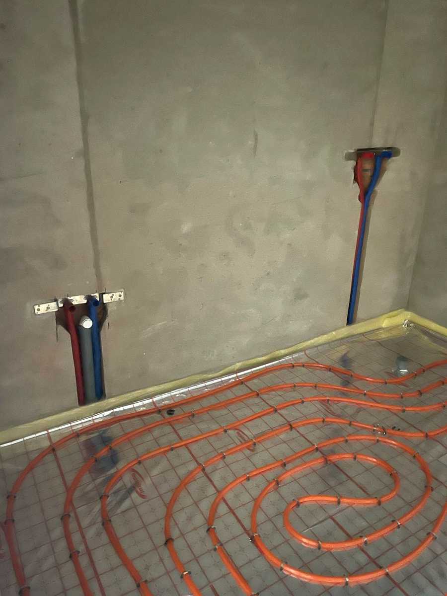 1790337843980792