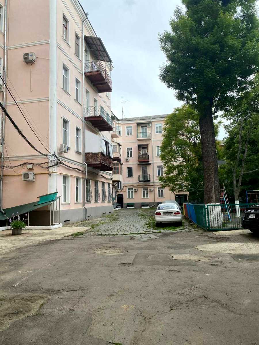 Многокомнатная квартира по адресу ул. Садовая (площадь 162,5 м²) - фото 16 Многокомнатная квартира по адресу ул. Садовая (площадь 162,5 м²) - Atlanta.ua - фото 16