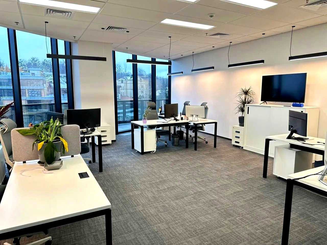 1844314663552527