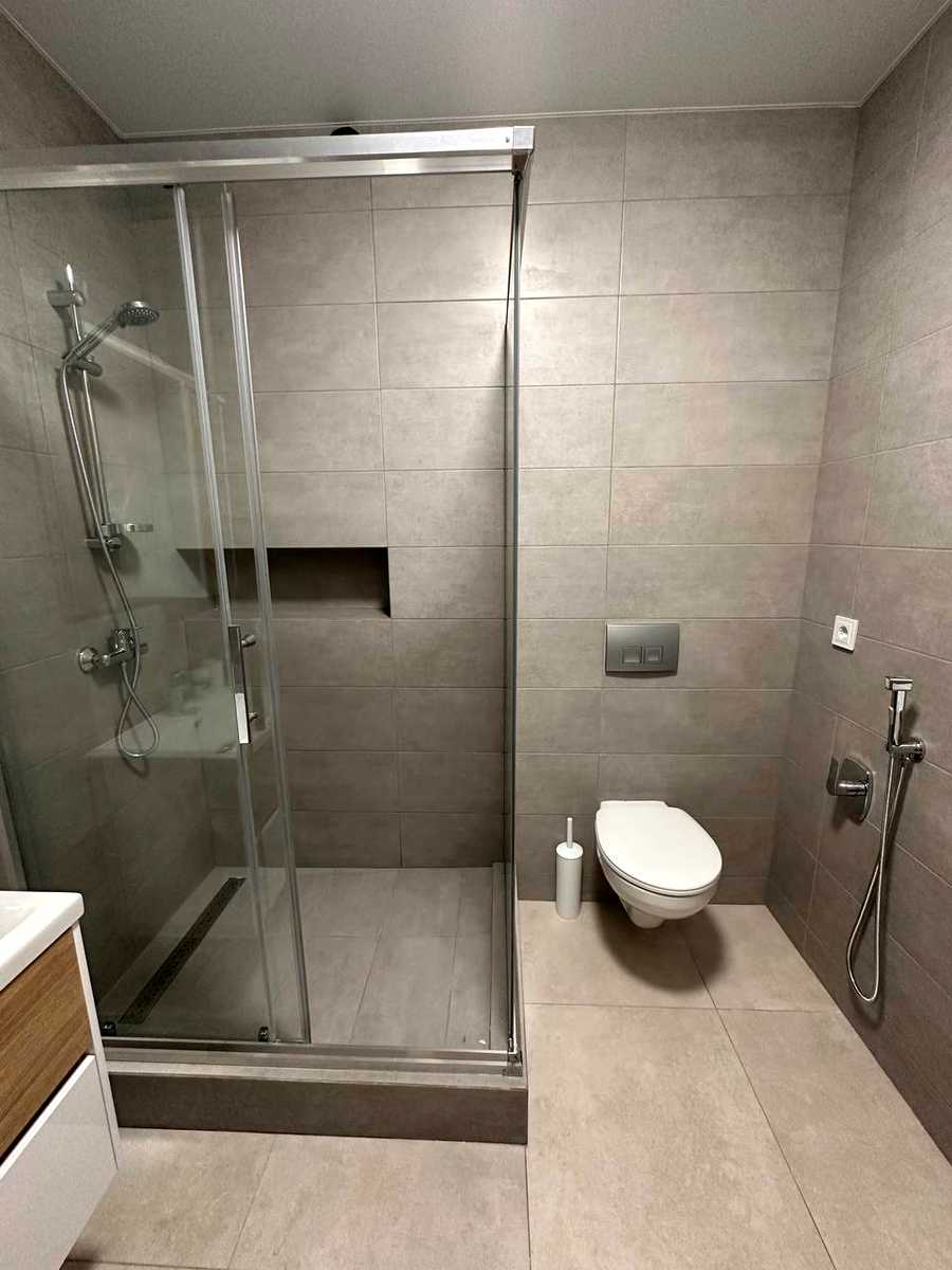 1804846571393045