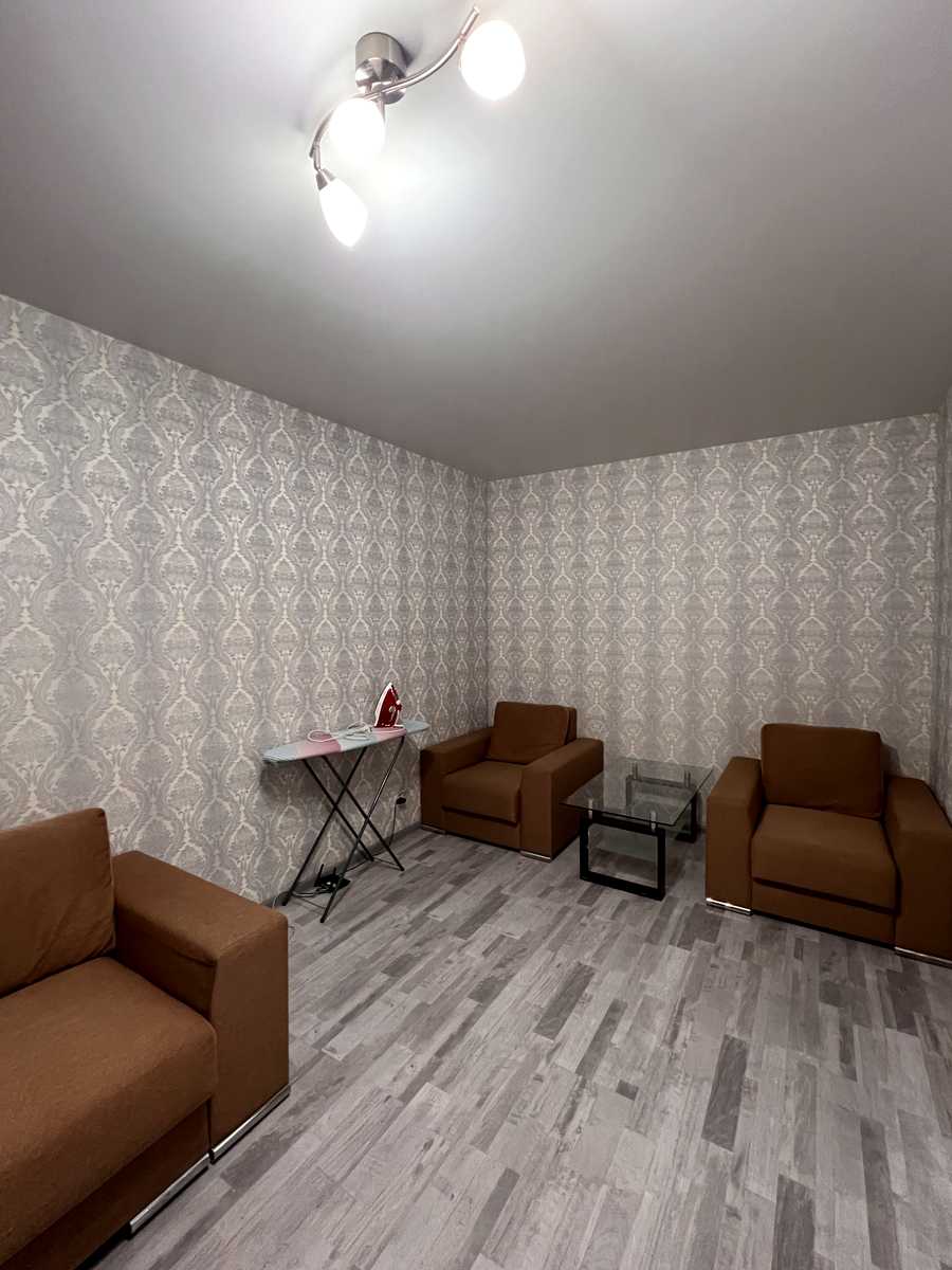 1838284756095779