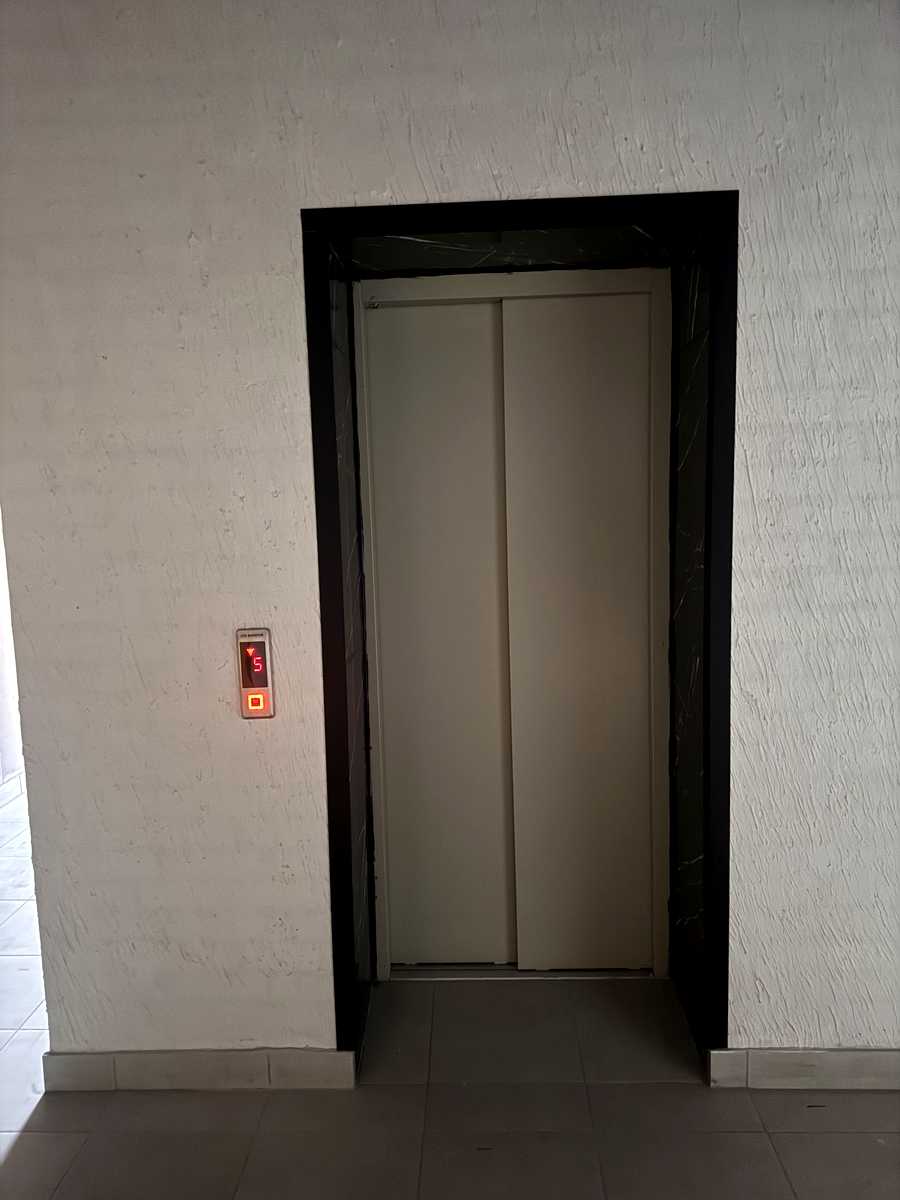 1838183330549572