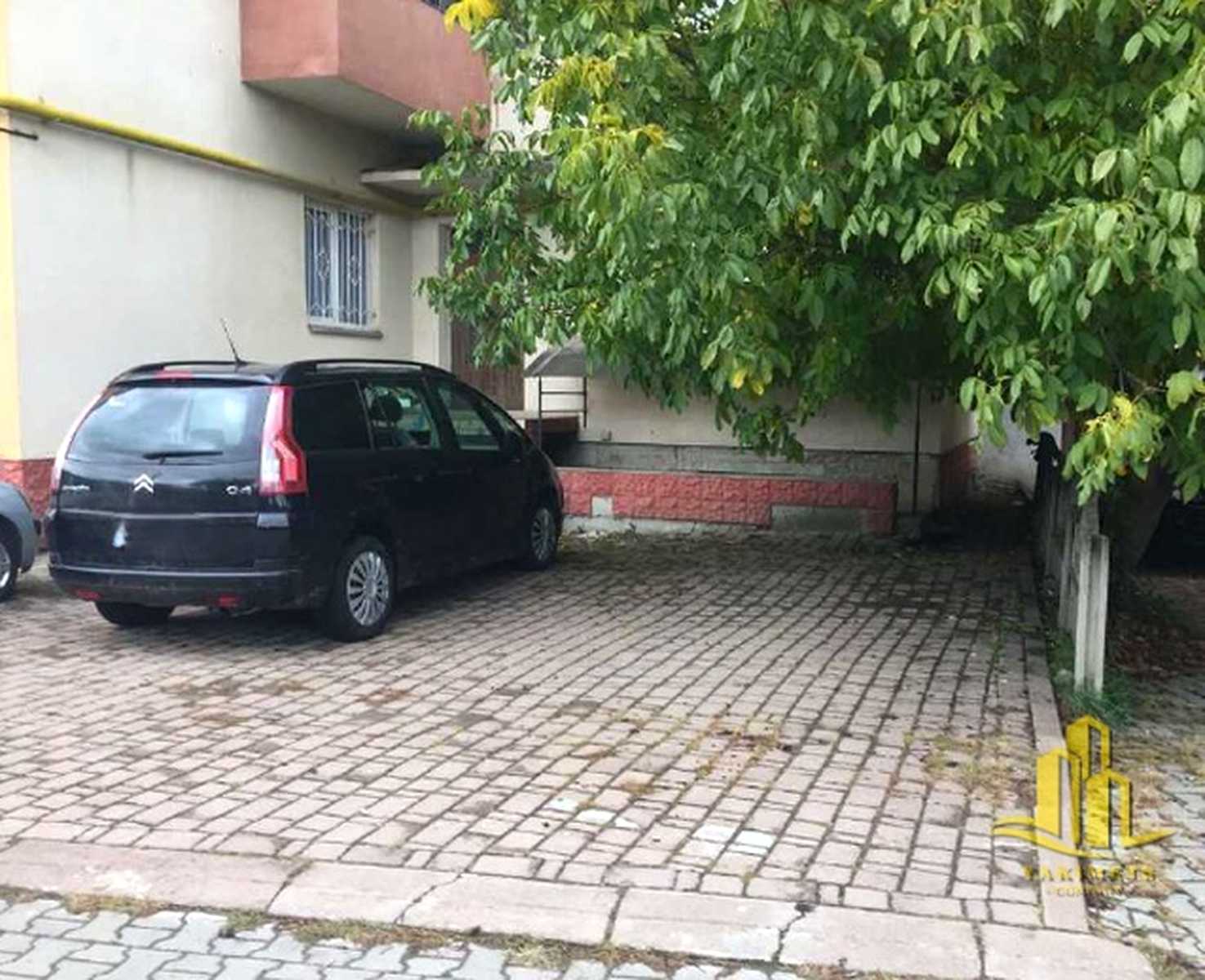 1832719923960449