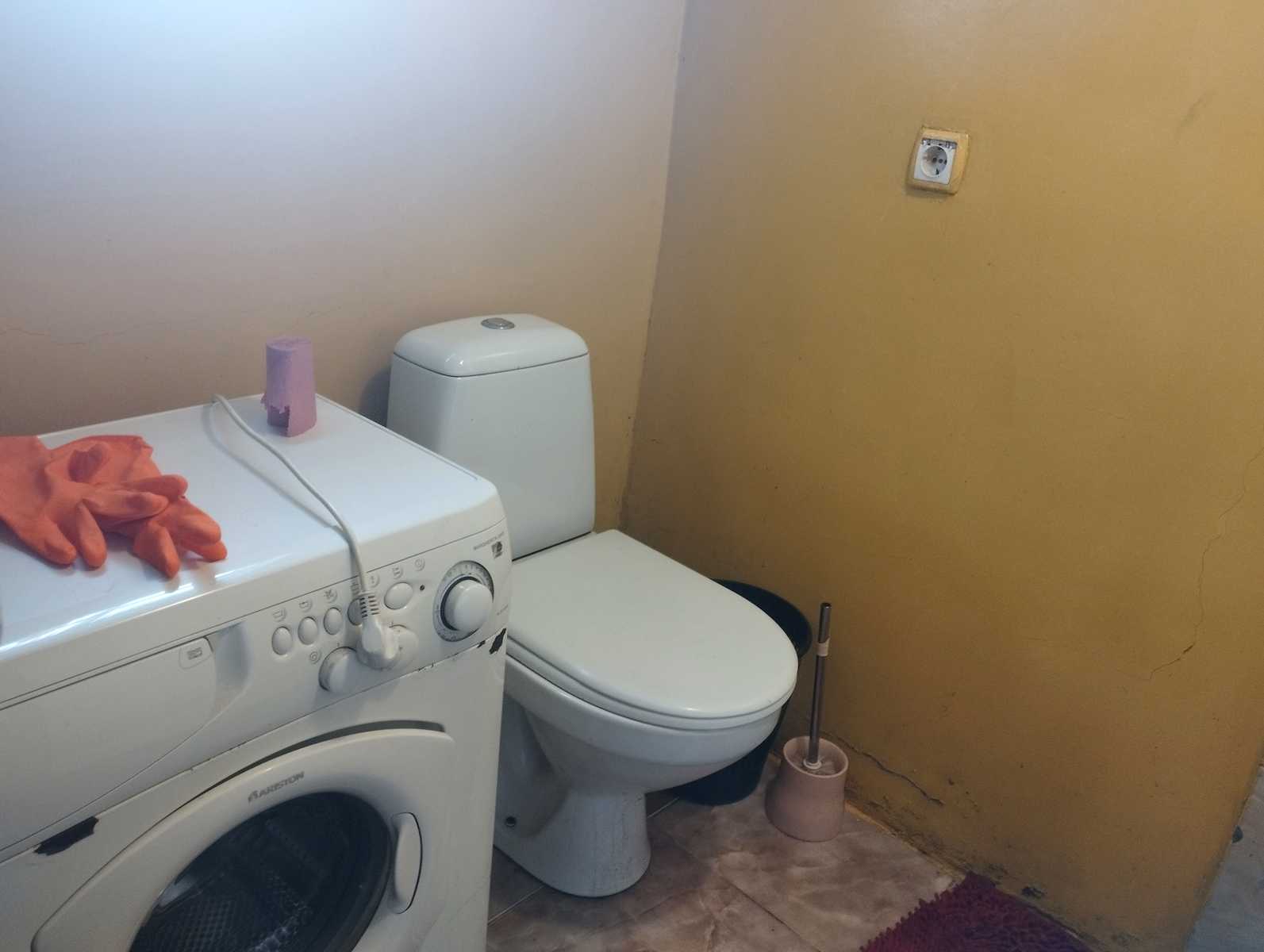 1847870840803863