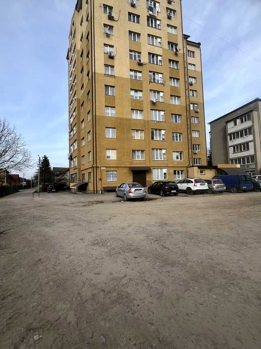 1832814395538769