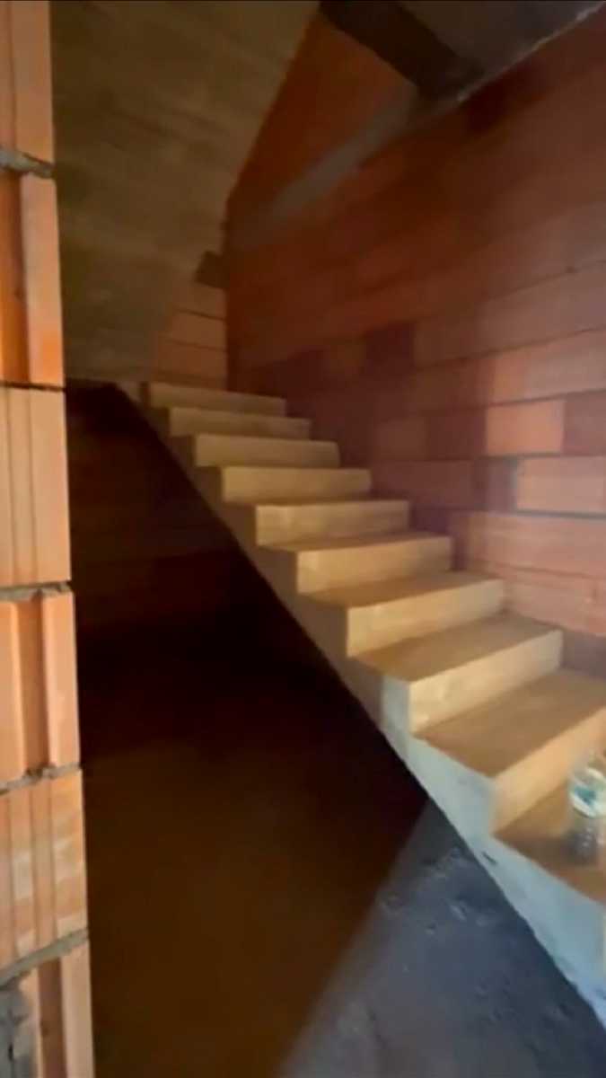 1850057180908835
