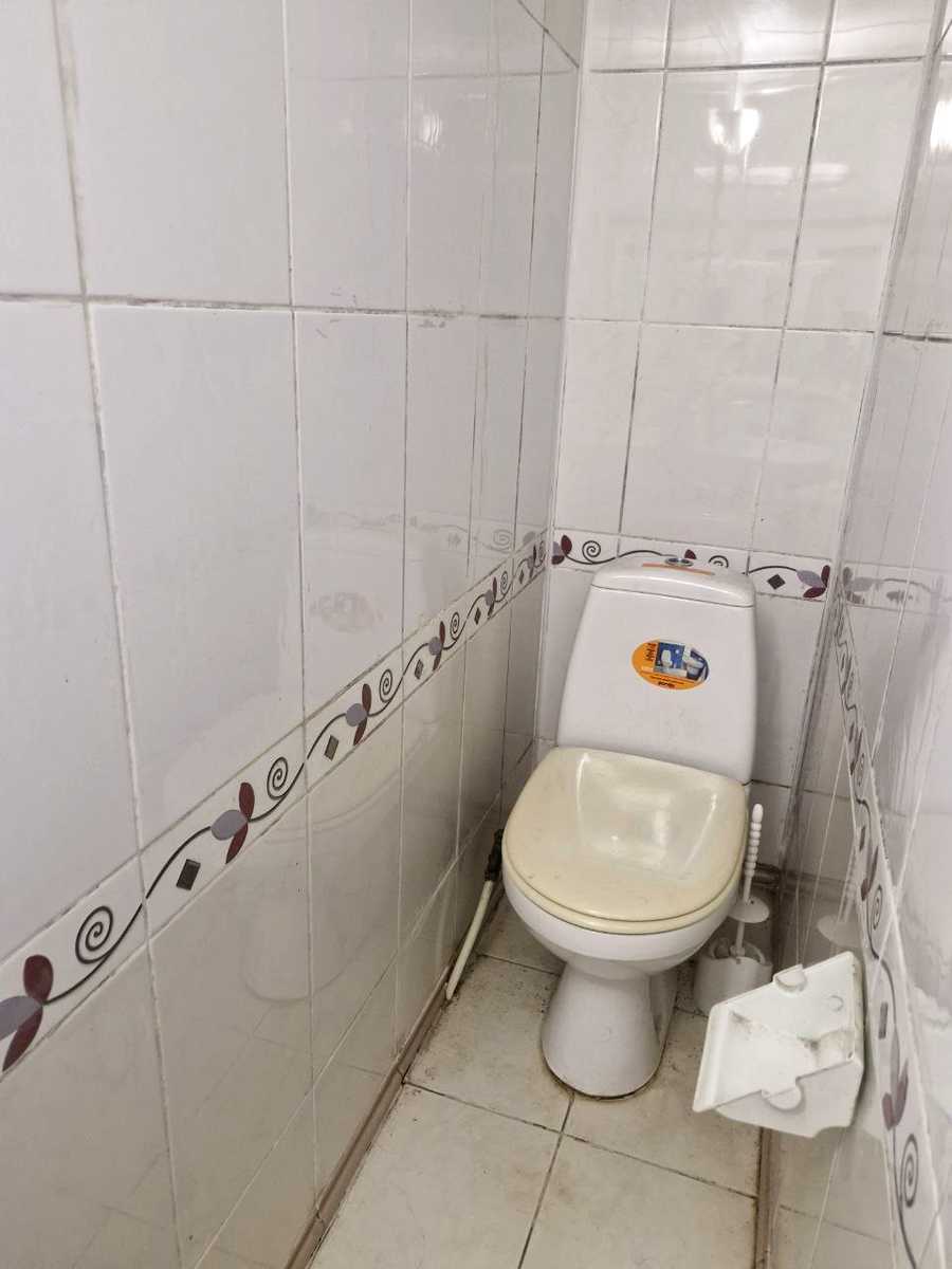 1845971960817381