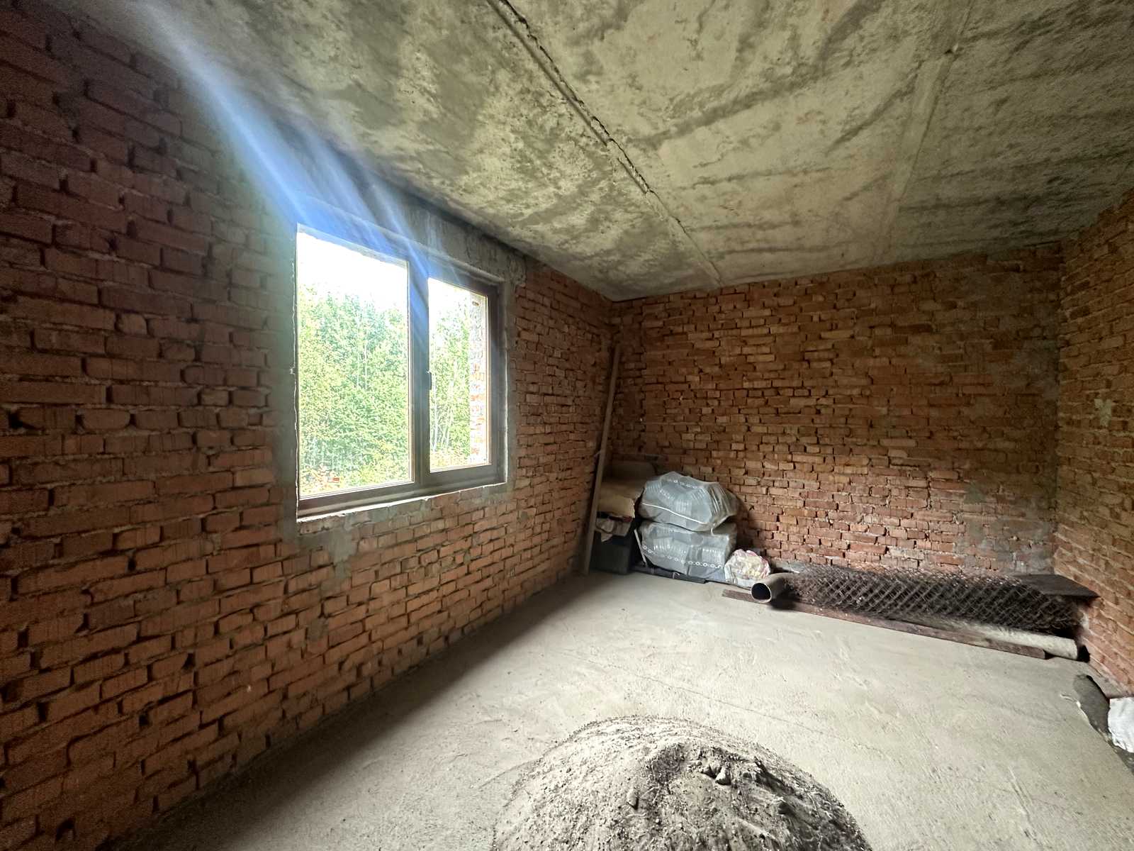 1845229693124395