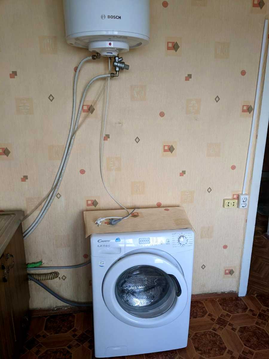 1833087861642775