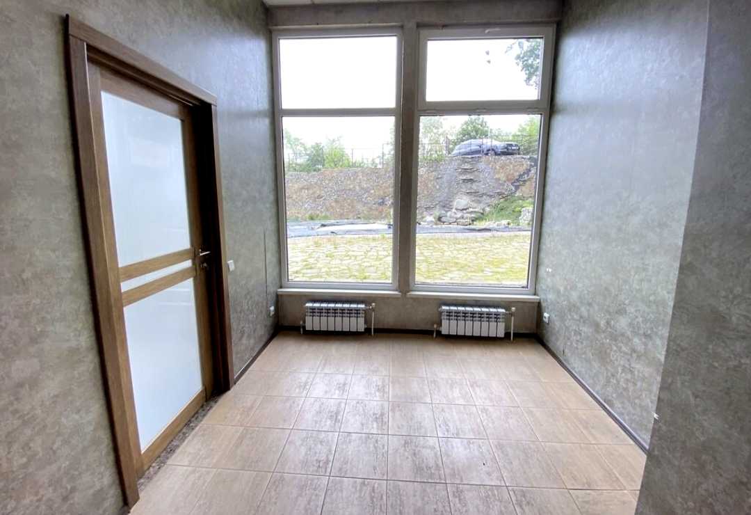 1839605219414737