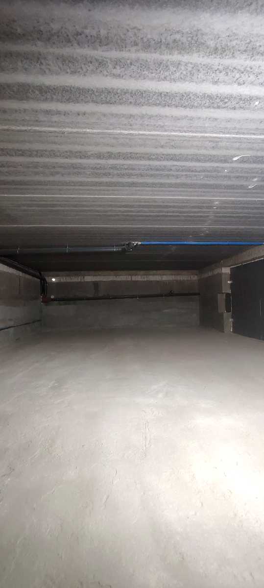 1836837352093685