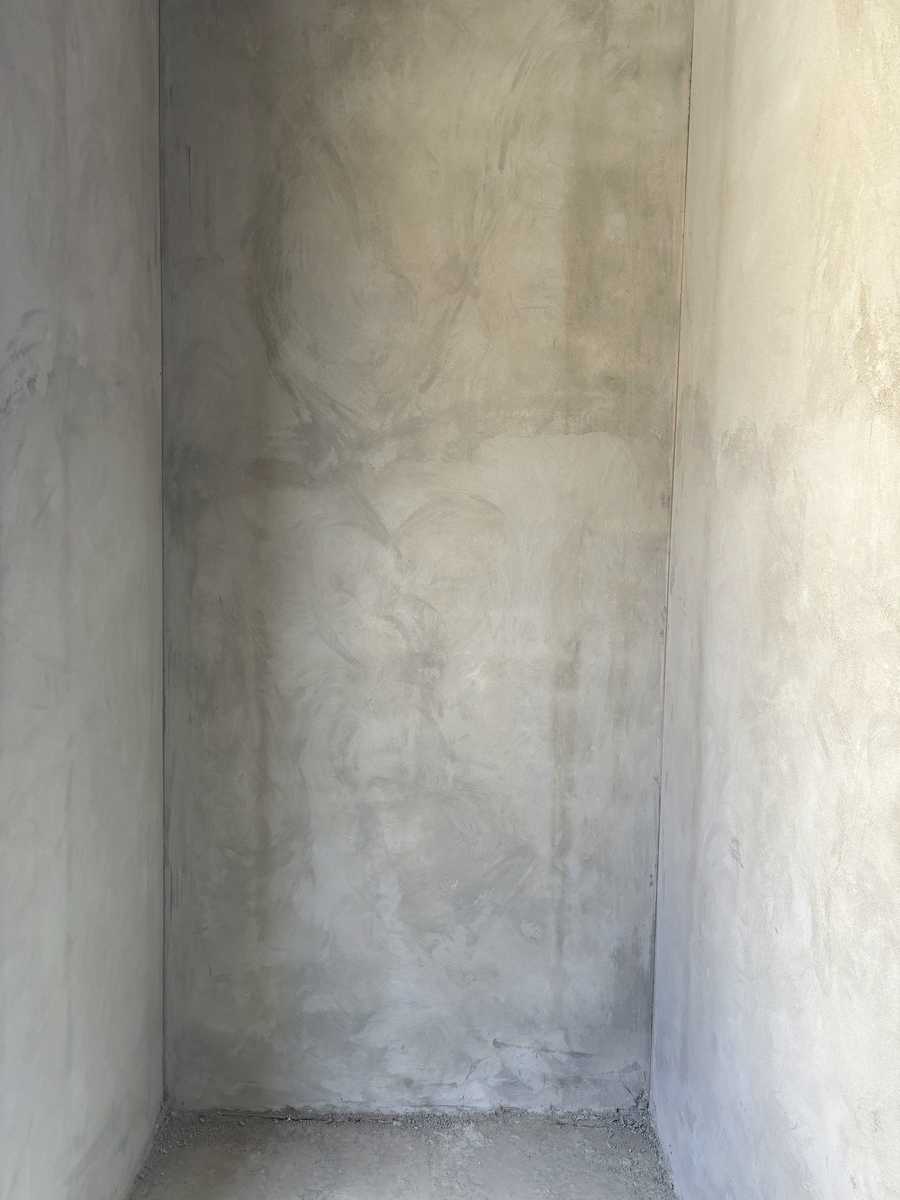 1837995436373864