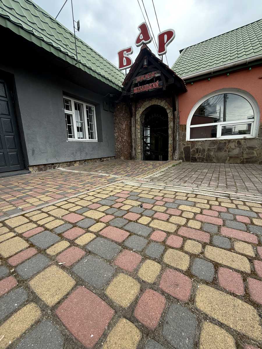 1843418439143835