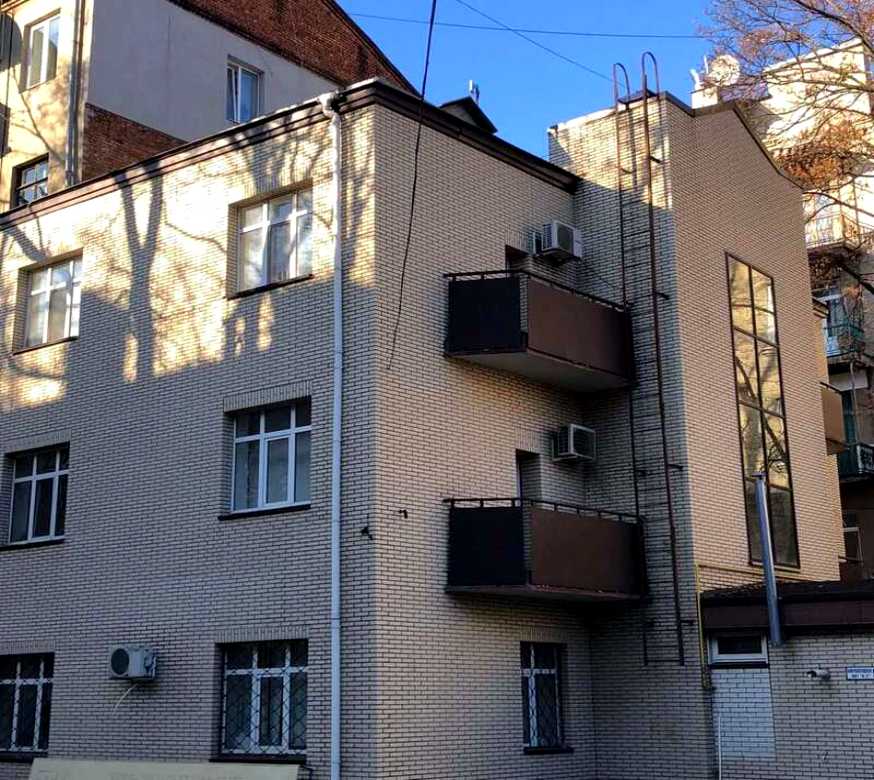 1785745870768959