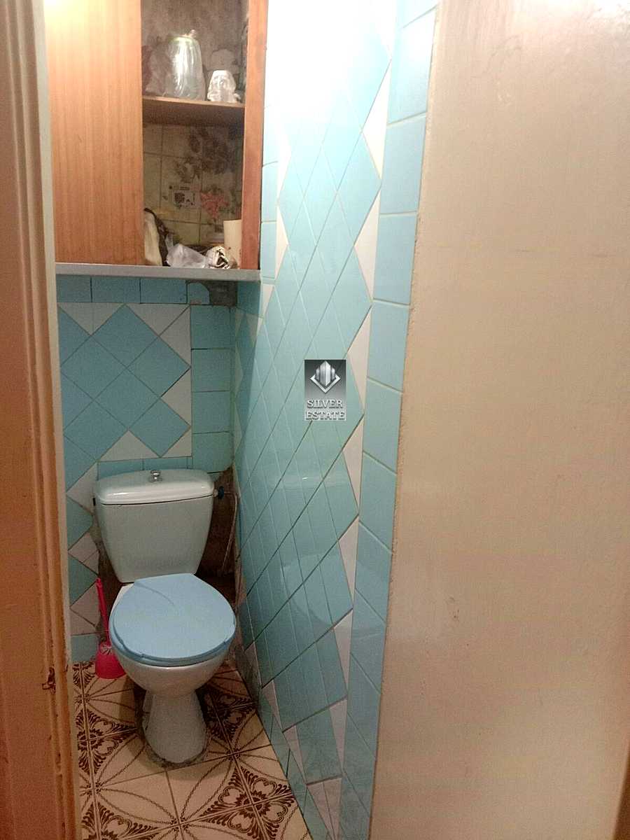 1837969394406275