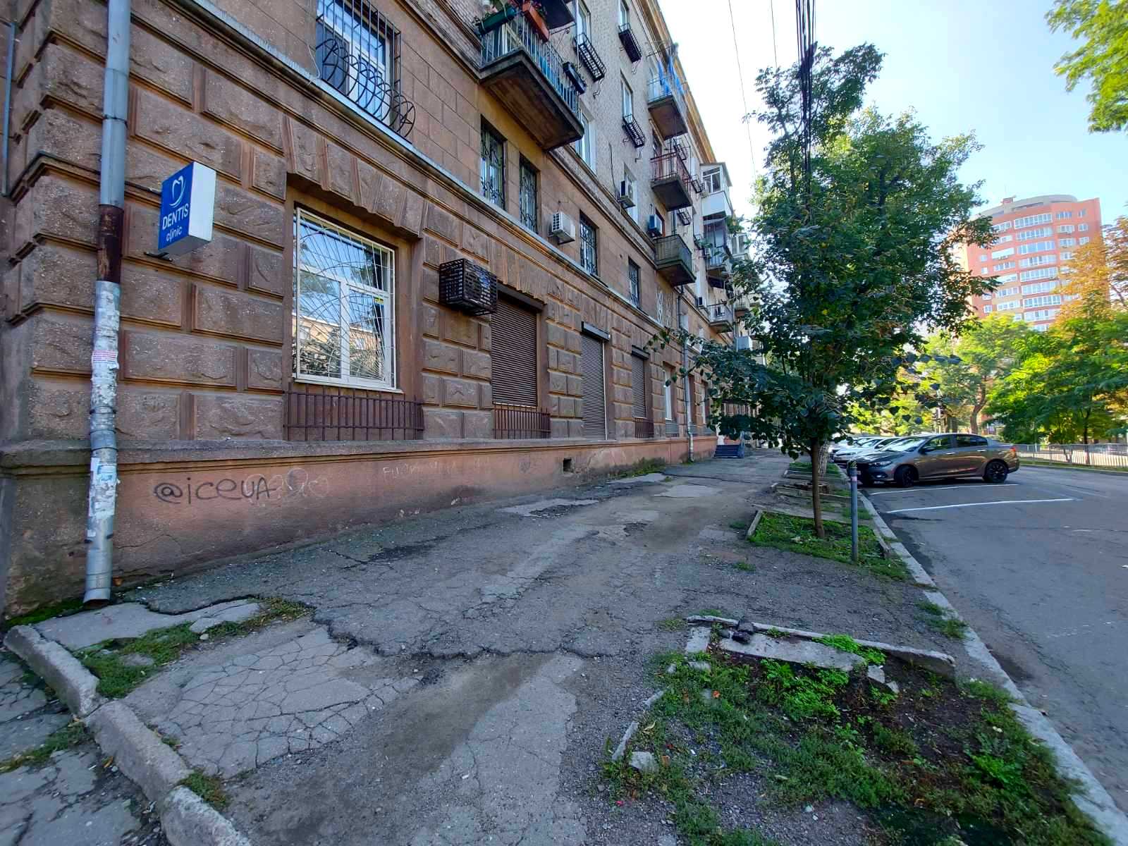 1772239082081138