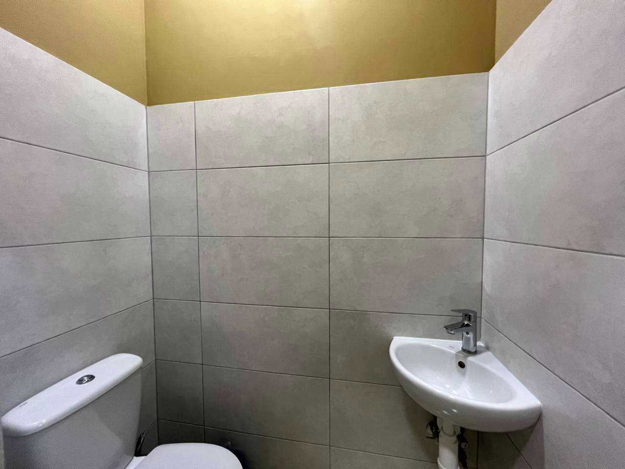 1781814352141100