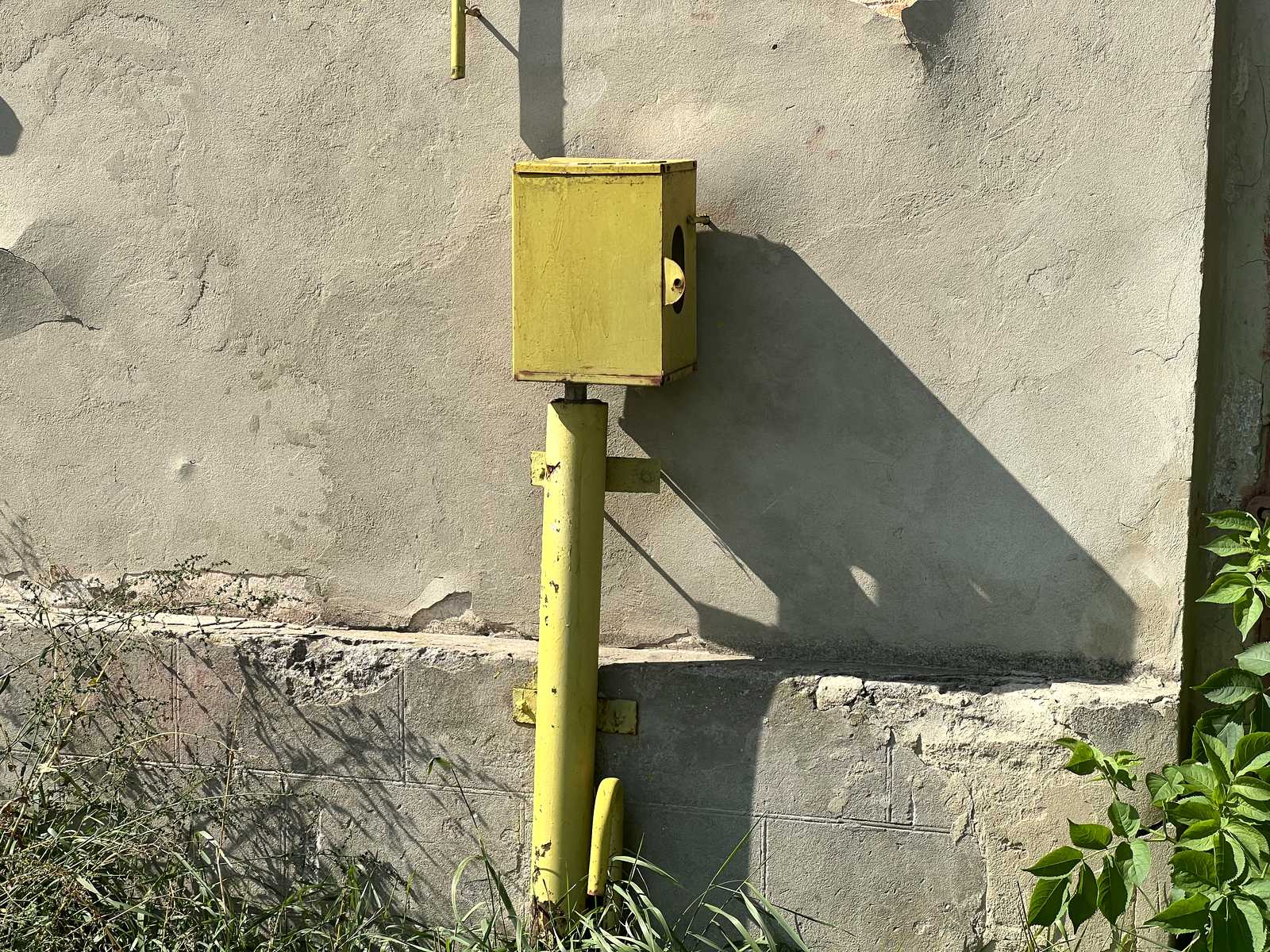 1851033307242868