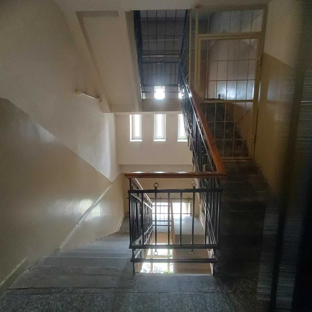 1799548385678872