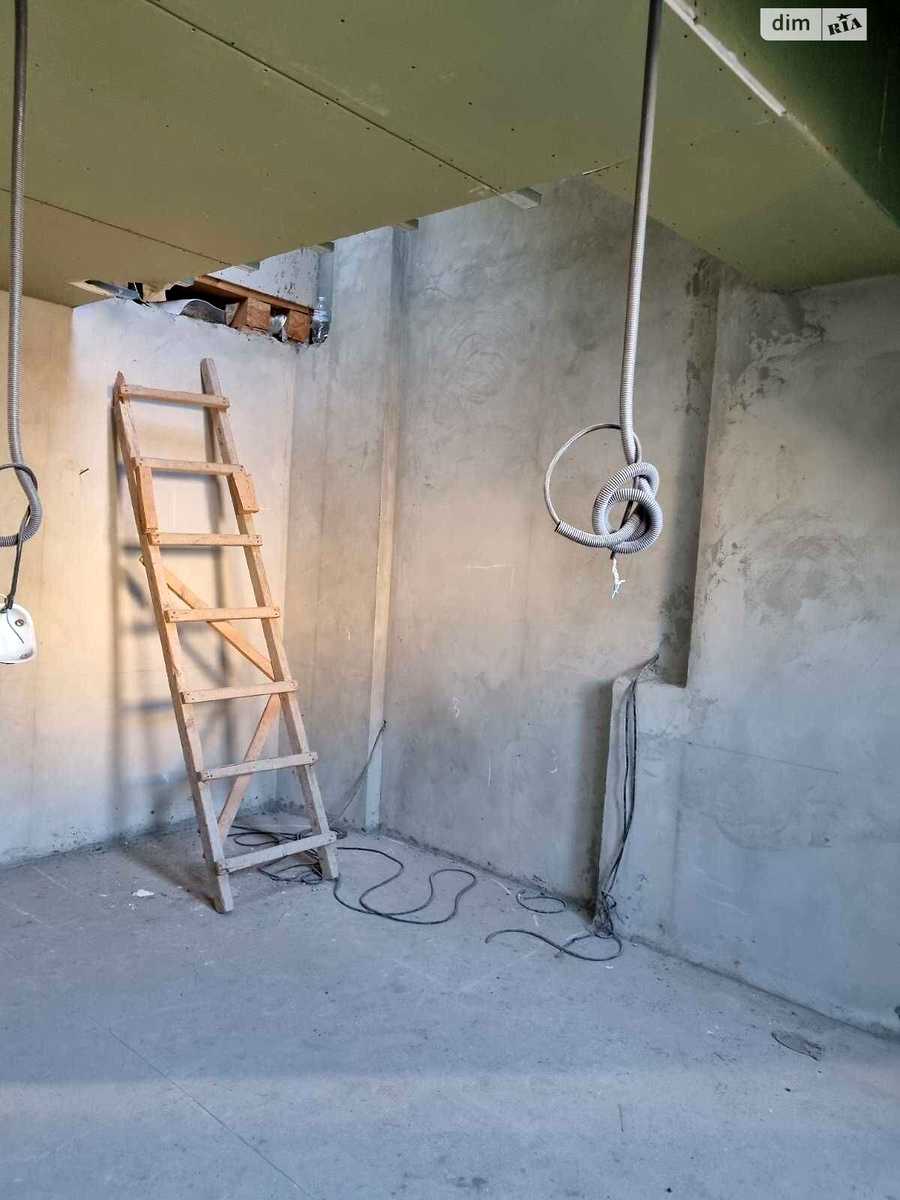 1839805757954598