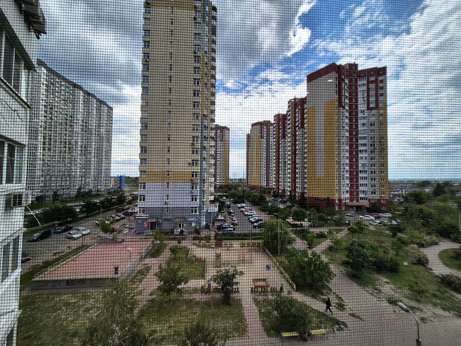 1850398453927887