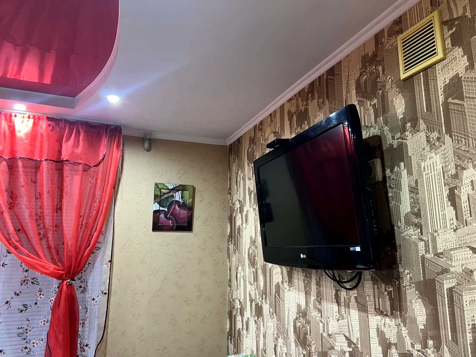 1789896022191355