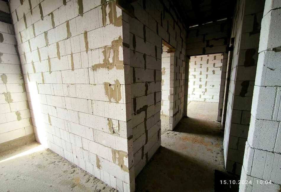 1843041444135312