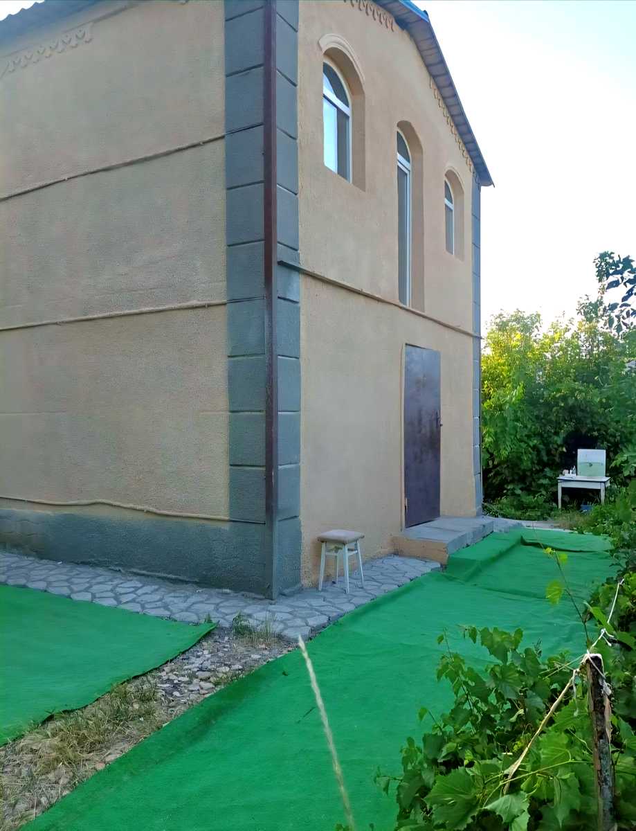 1842769108345598