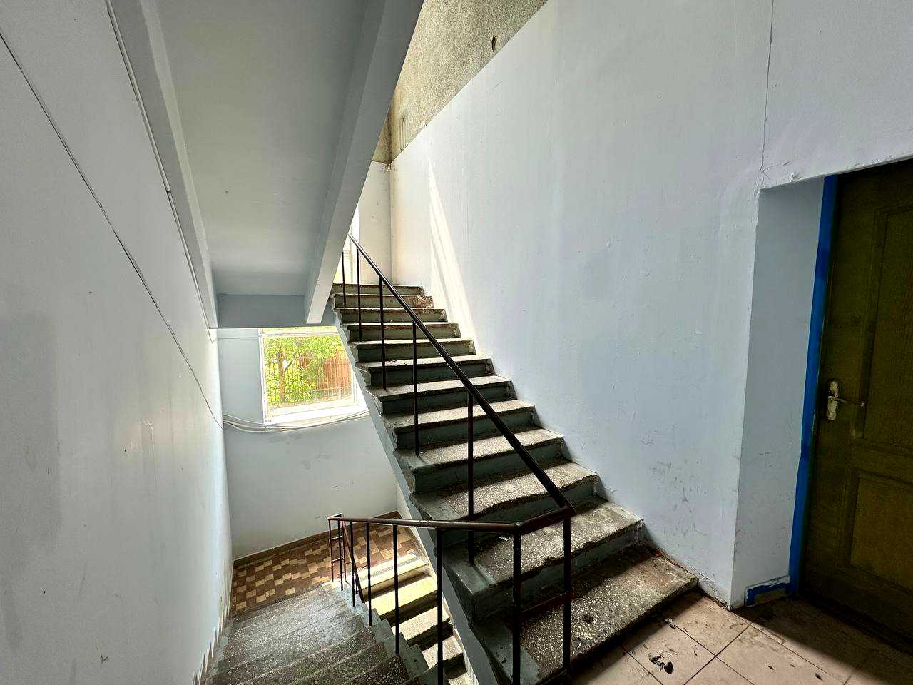 1836099617885458