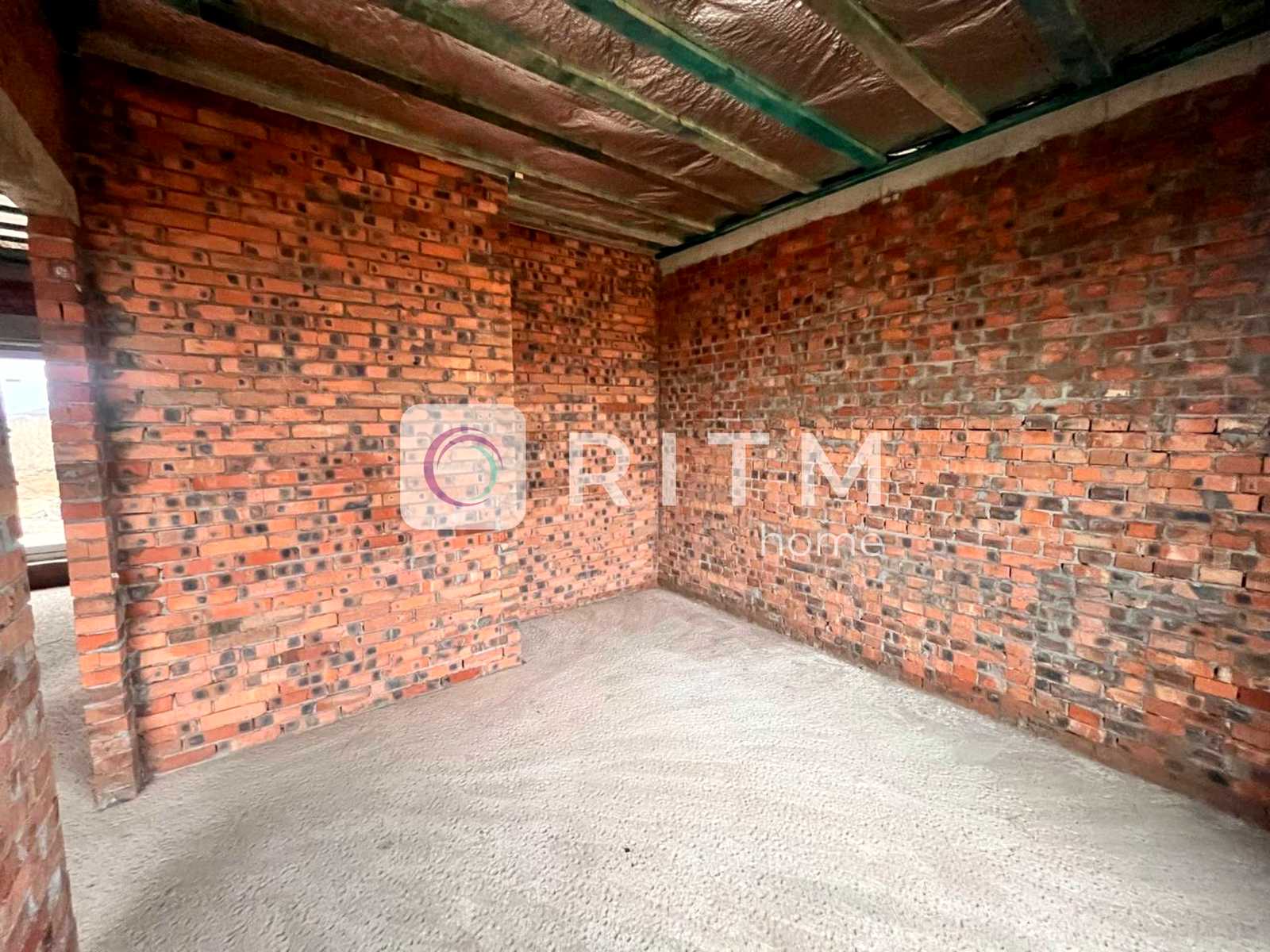1850389119476592
