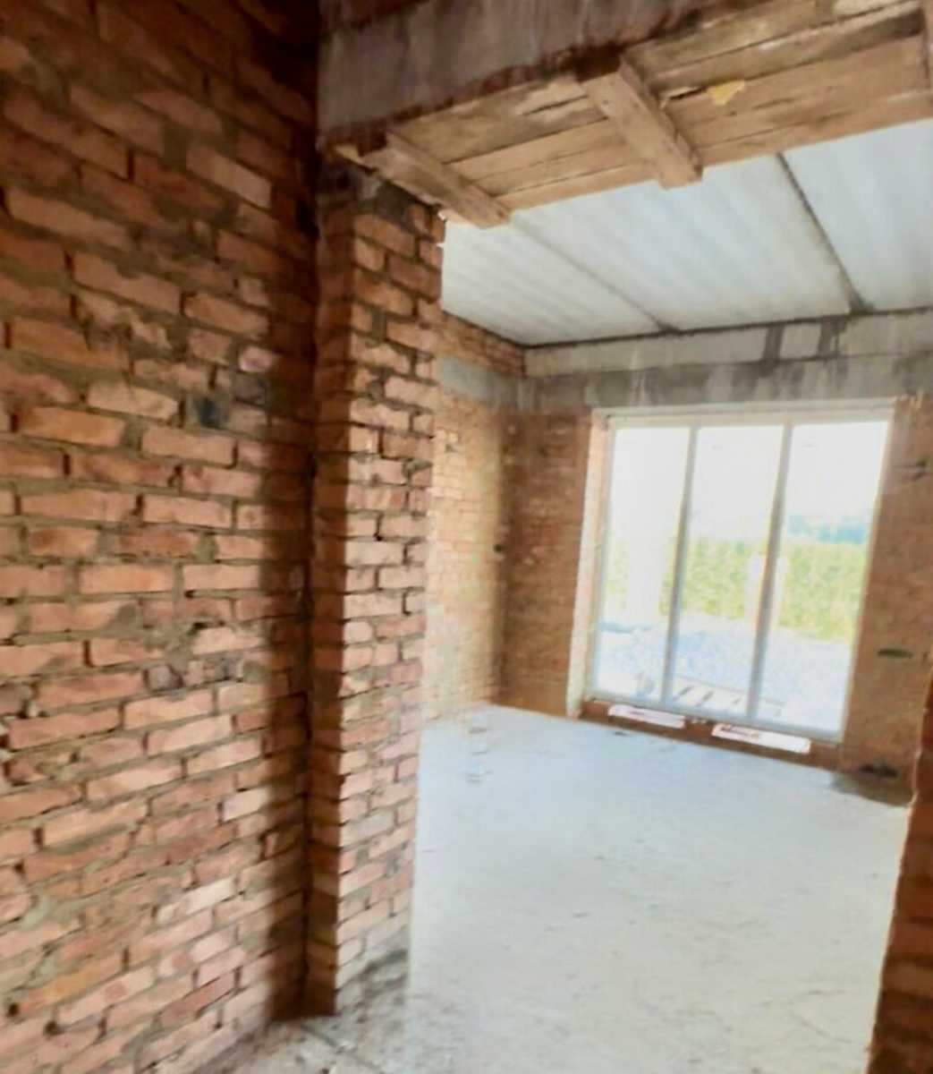 1847499239675696