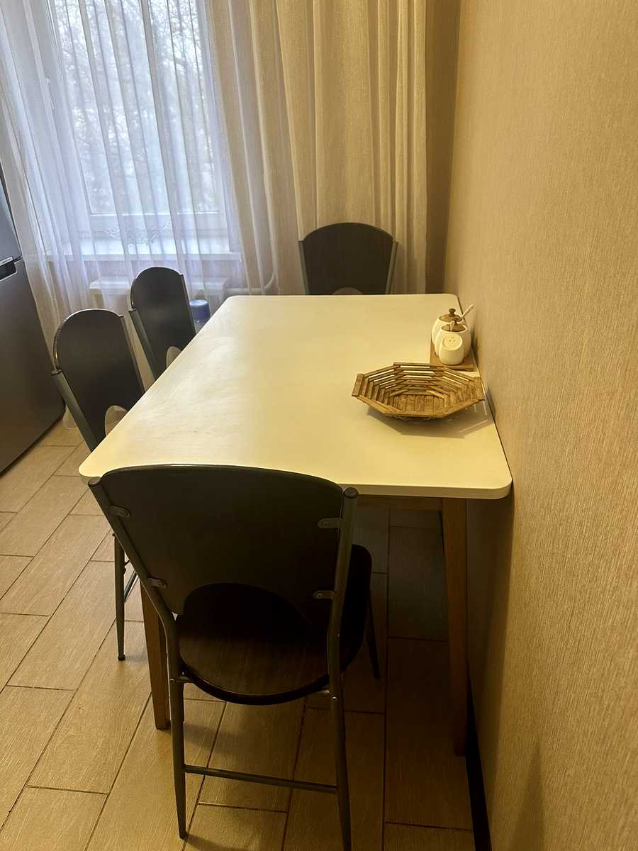 1794611756137379
