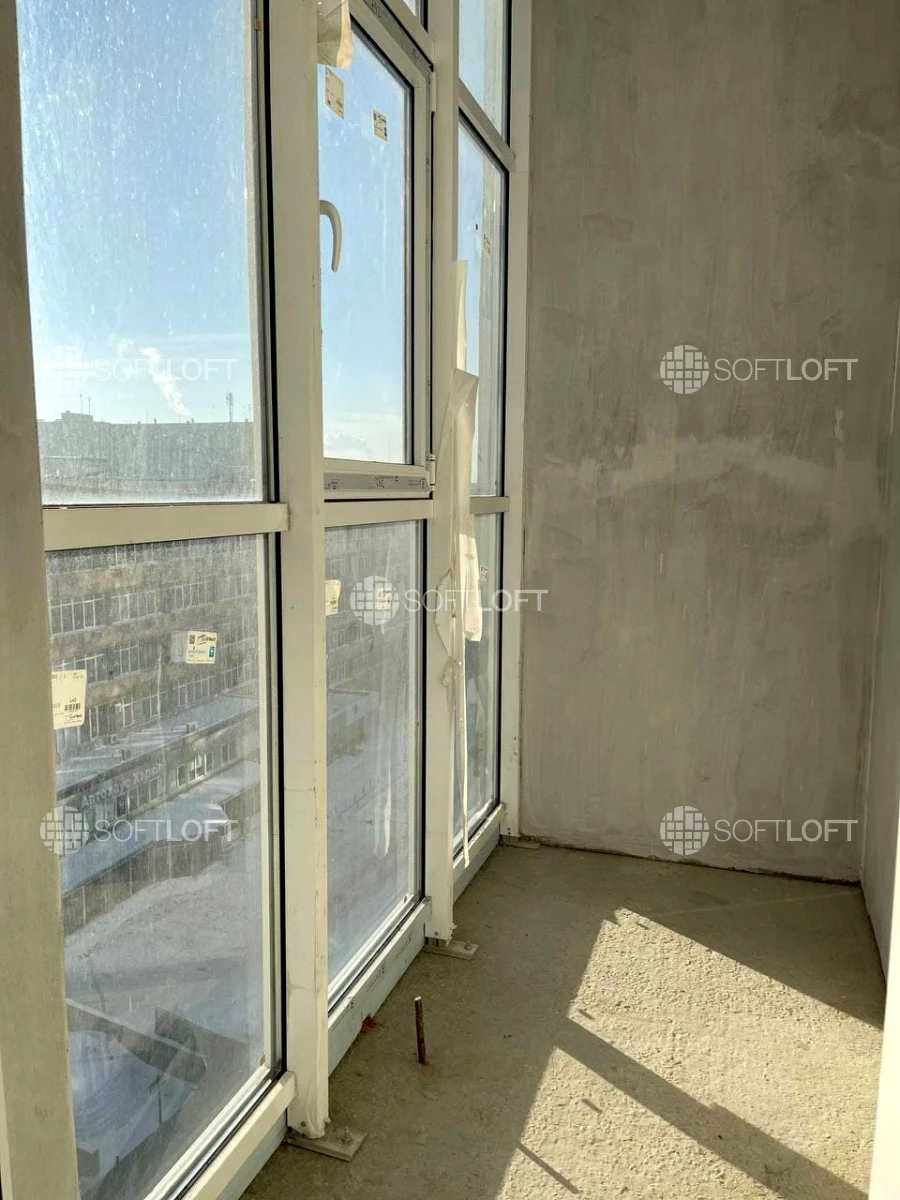 1827214836565585