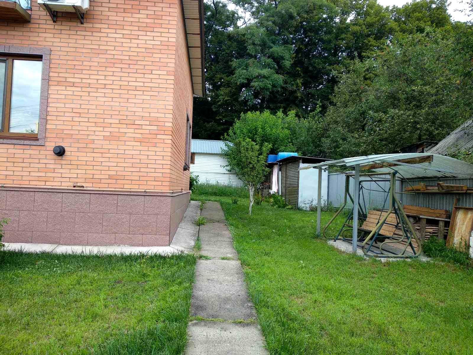 1812376648864667