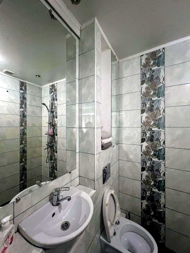 1804911630619805
