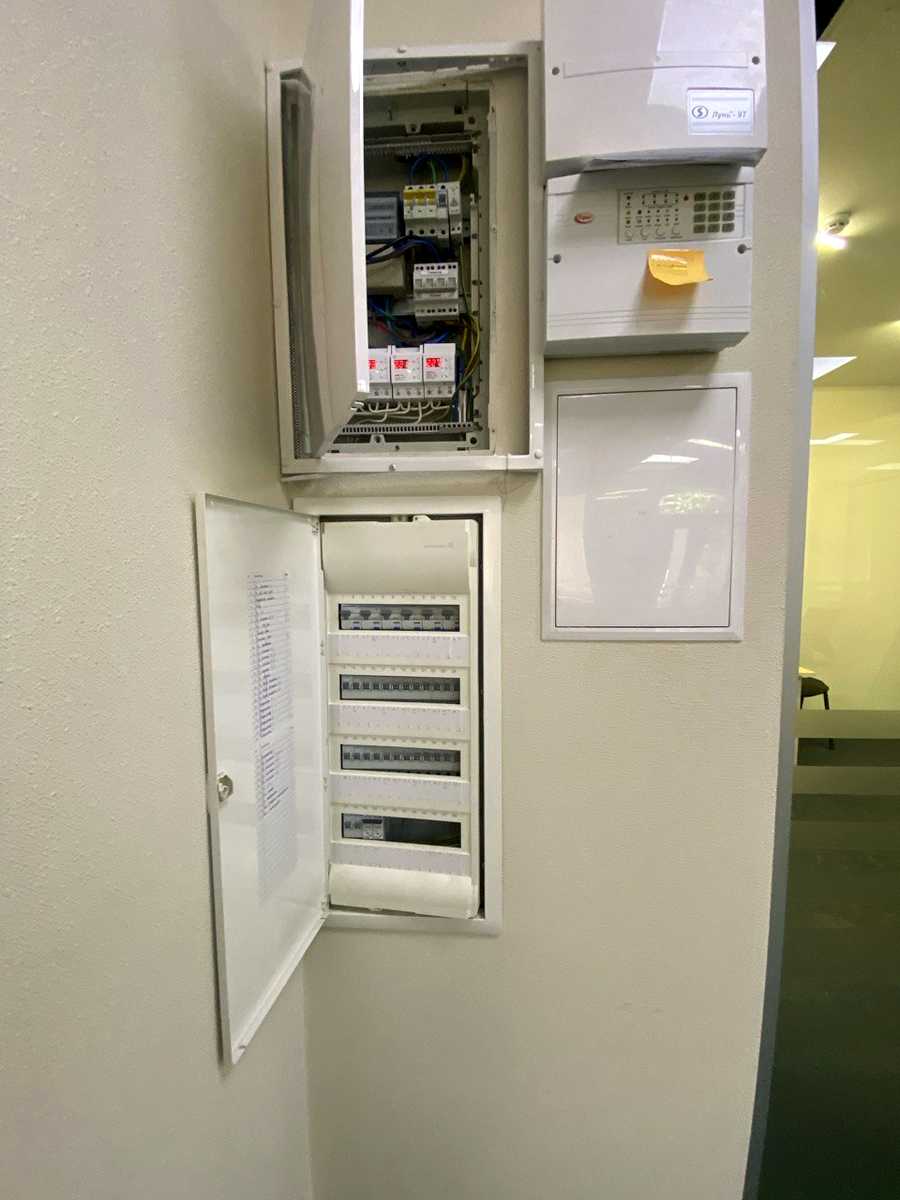 1833662774188428