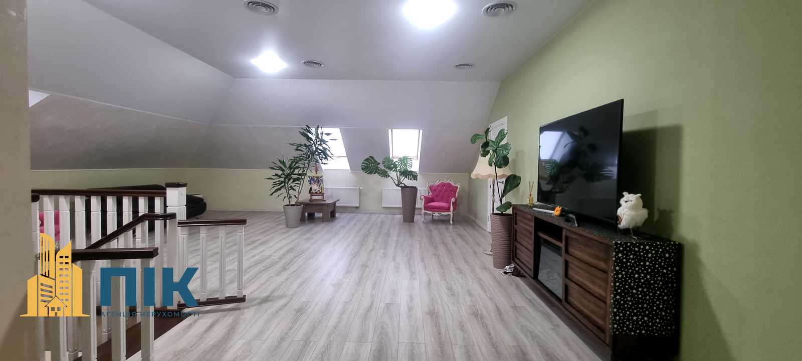 1818878331559186